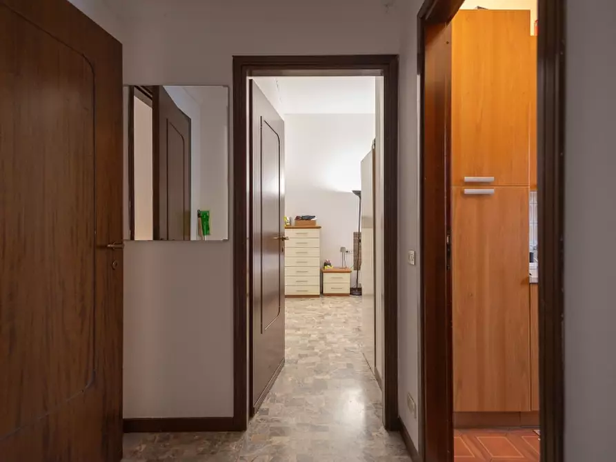 Immagine 17 di Appartamento in vendita  a Bovisio-Masciago