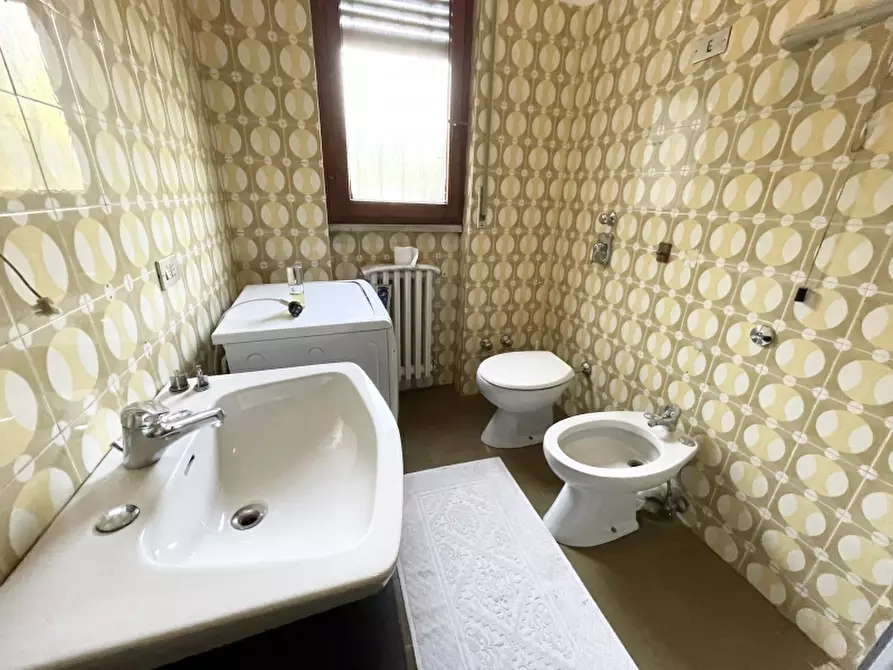 Immagine 37 di Appartamento in vendita  a Bovisio-Masciago