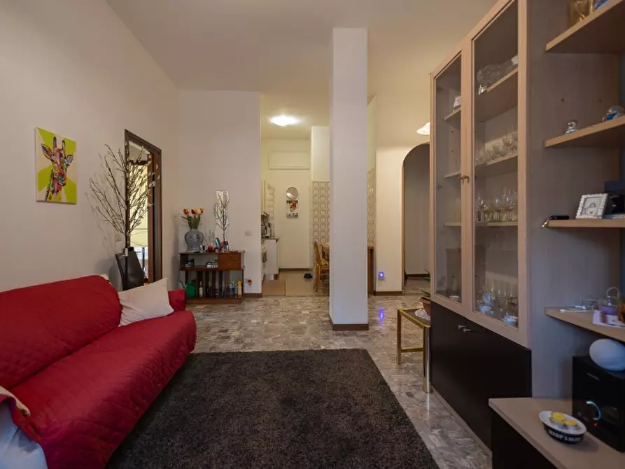 Immagine 10 di Appartamento in vendita  a Bovisio-Masciago