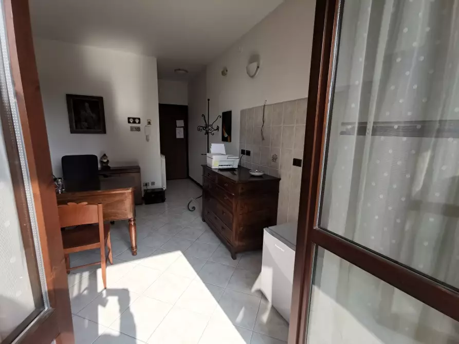 Immagine 13 di Appartamento in affitto  a Bovisio-Masciago