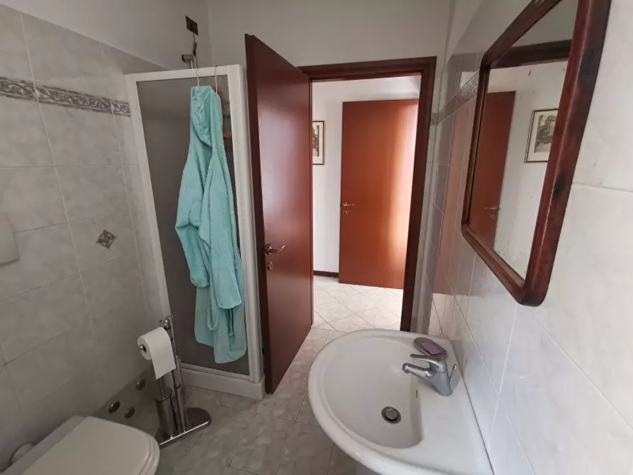 Immagine 17 di Appartamento in affitto  a Bovisio-Masciago