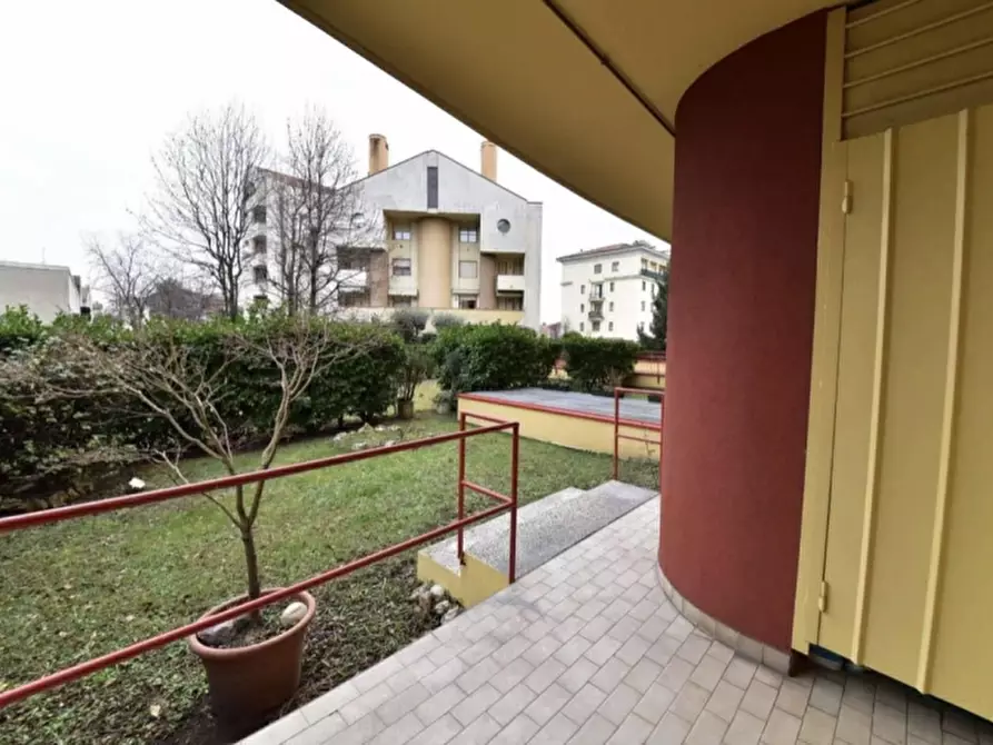 Immagine 3 di Appartamento in affitto  a Lissone