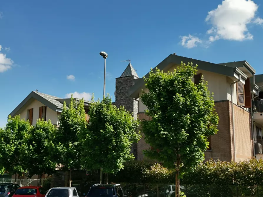 Immagine 2 di Box auto in affitto  a Cesano Maderno