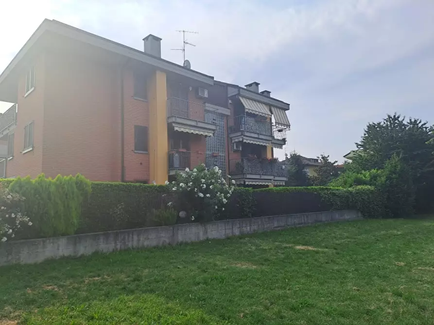 Immagine 9 di Monolocale in affitto  a Desio