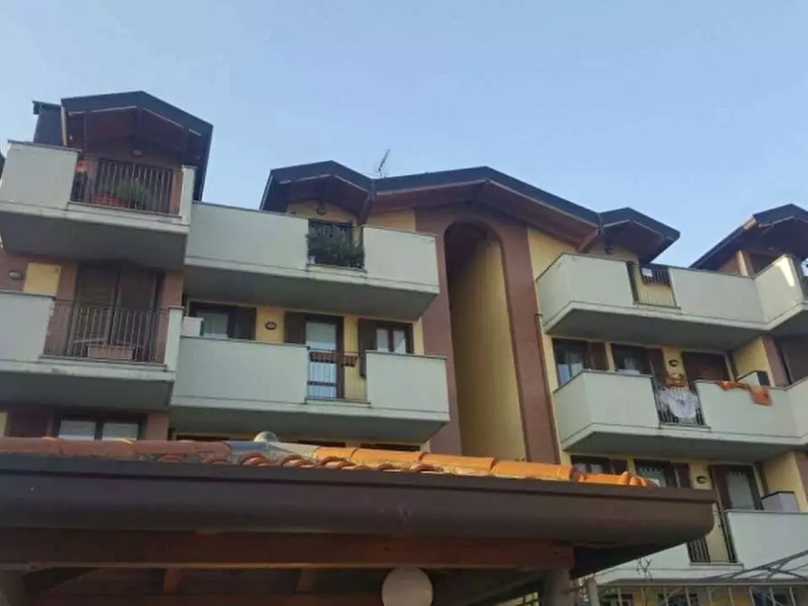 Immagine 15 di Monolocale in affitto  a Desio