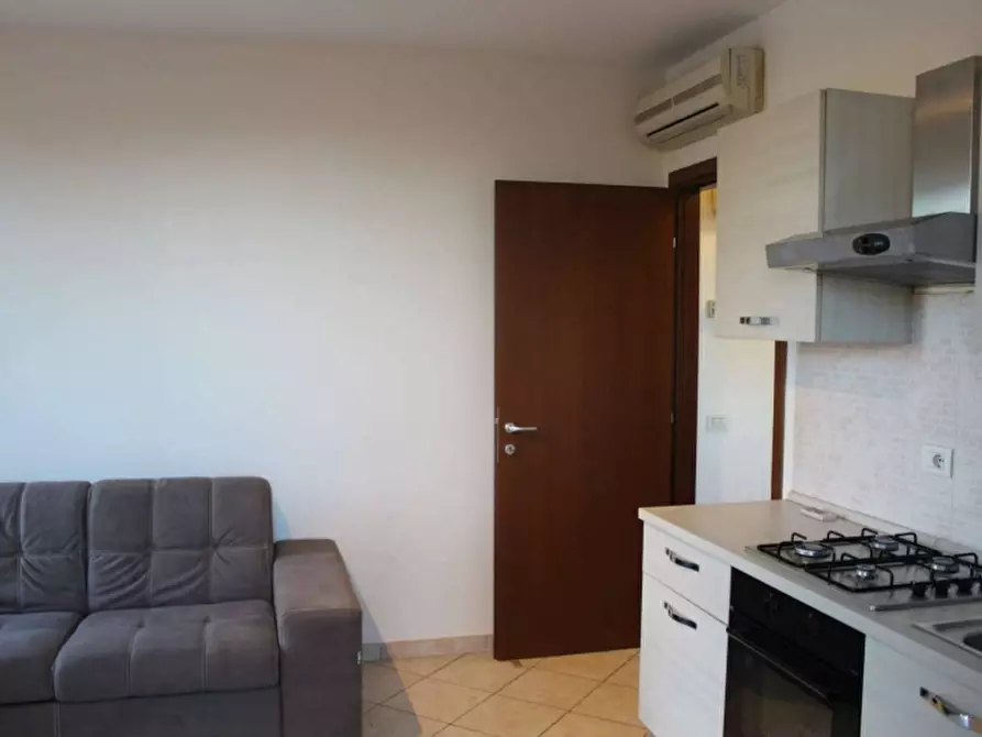 Immagine 7 di Monolocale in affitto  a Desio