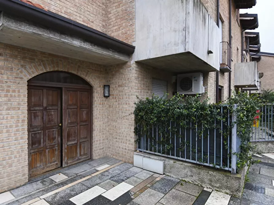 Immagine 15 di Appartamento in affitto  a Cesano Maderno