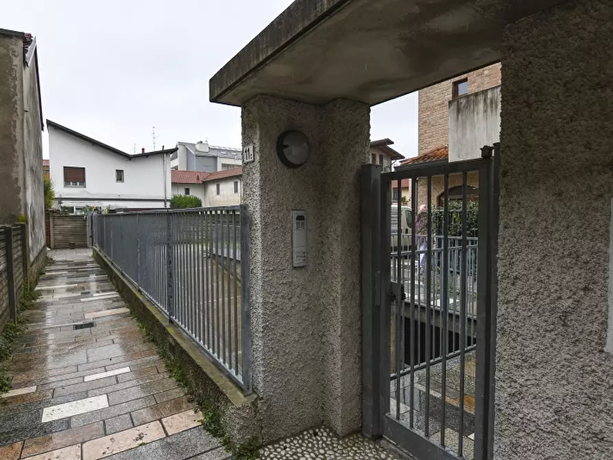 Immagine 8 di Appartamento in affitto  a Cesano Maderno