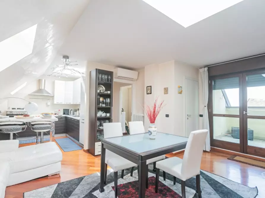 Immagine 26 di Attico in vendita  a Cesano Maderno
