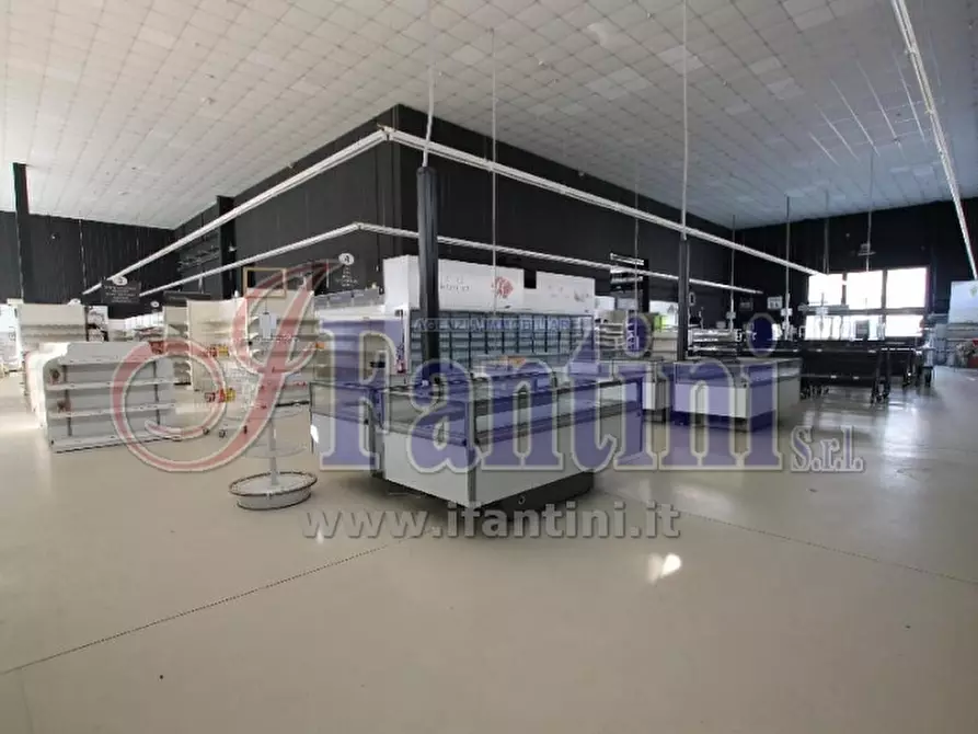 Immagine 14 di Showroom in affitto  in VIA FRANCHINI 23 a Malalbergo