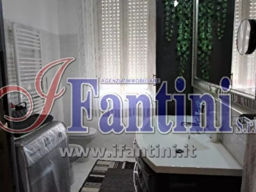 Immagine 23 di Appartamento in vendita  a Calderara Di Reno