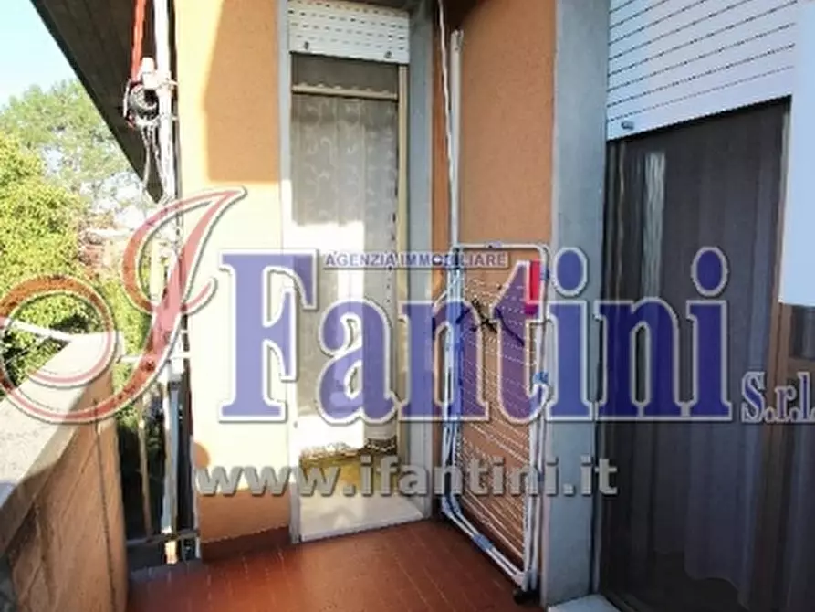 Immagine 10 di Appartamento in vendita  a Calderara Di Reno