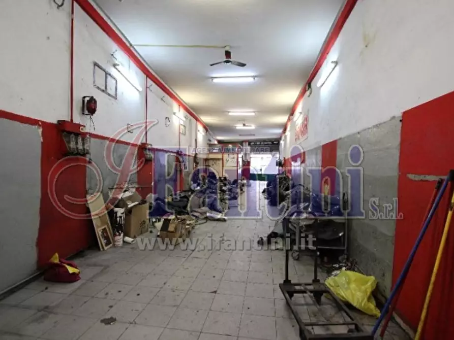 Immagine 11 di Negozio in affitto  in VIA RIVA RENO 9-9/A a Bologna