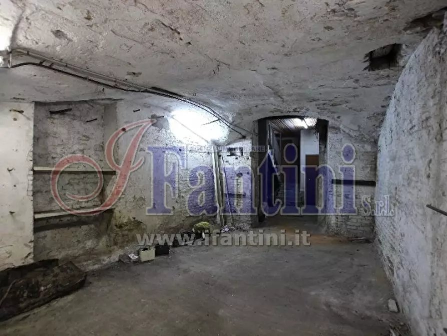 Immagine 14 di Negozio in vendita  in VIA RIVA RENO 9-9/A a Bologna