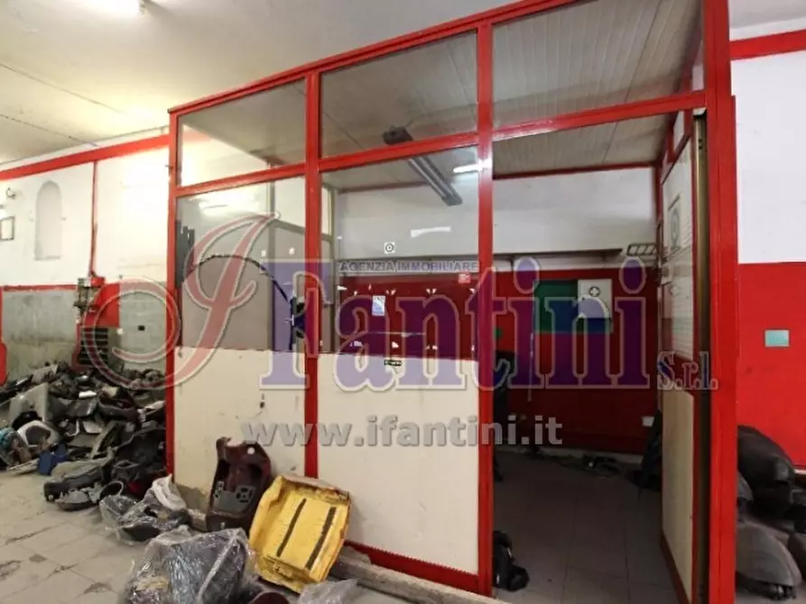 Immagine 5 di Negozio in vendita  in VIA RIVA RENO 9-9/A a Bologna