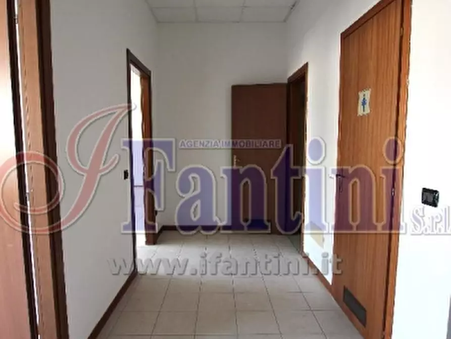 Immagine 5 di Ufficio in affitto  in VIA COLLODI 1 a Calderara Di Reno