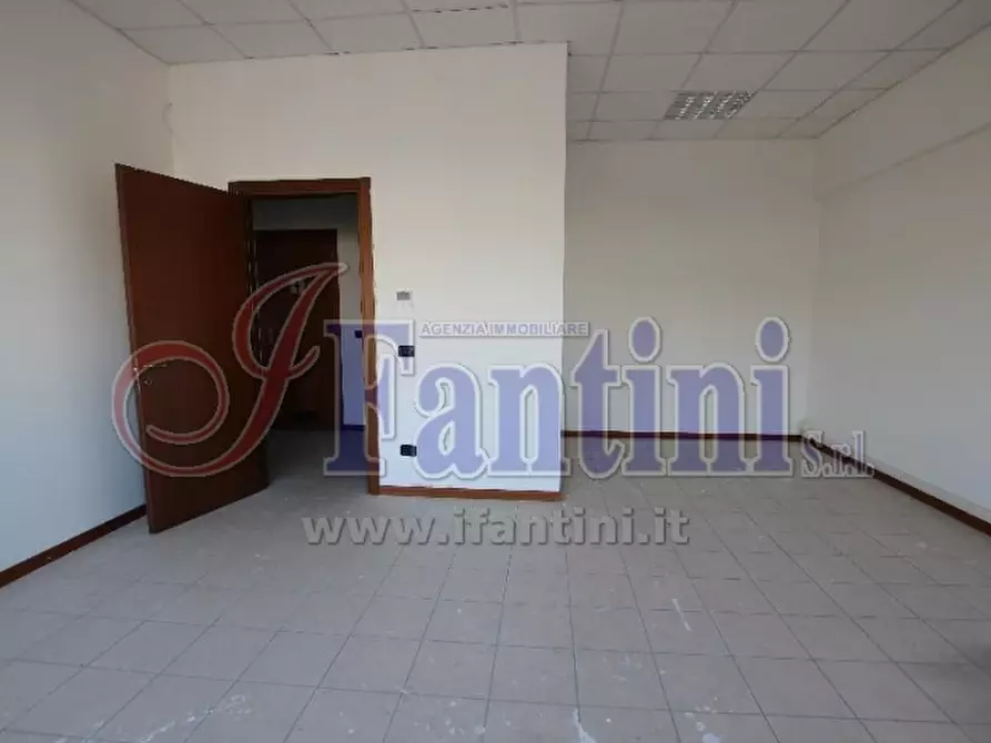Immagine 11 di Ufficio in affitto  in VIA COLLODI 1 a Calderara Di Reno