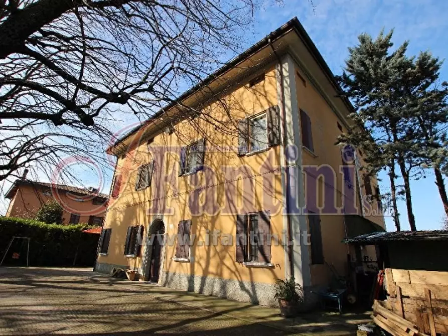 Immagine 2 di Casa indipendente in vendita  a Calderara Di Reno