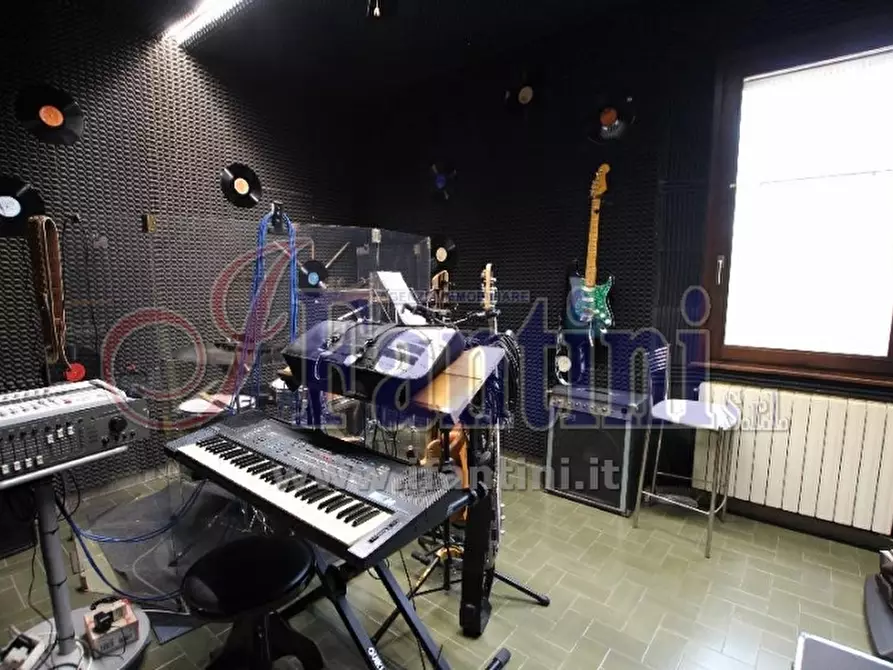 Immagine 18 di Casa indipendente in vendita  a Calderara Di Reno