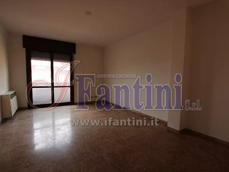 Immagine 10 di Appartamento in vendita  in VIA FRATELLI ROSSELLI 9 a Cento