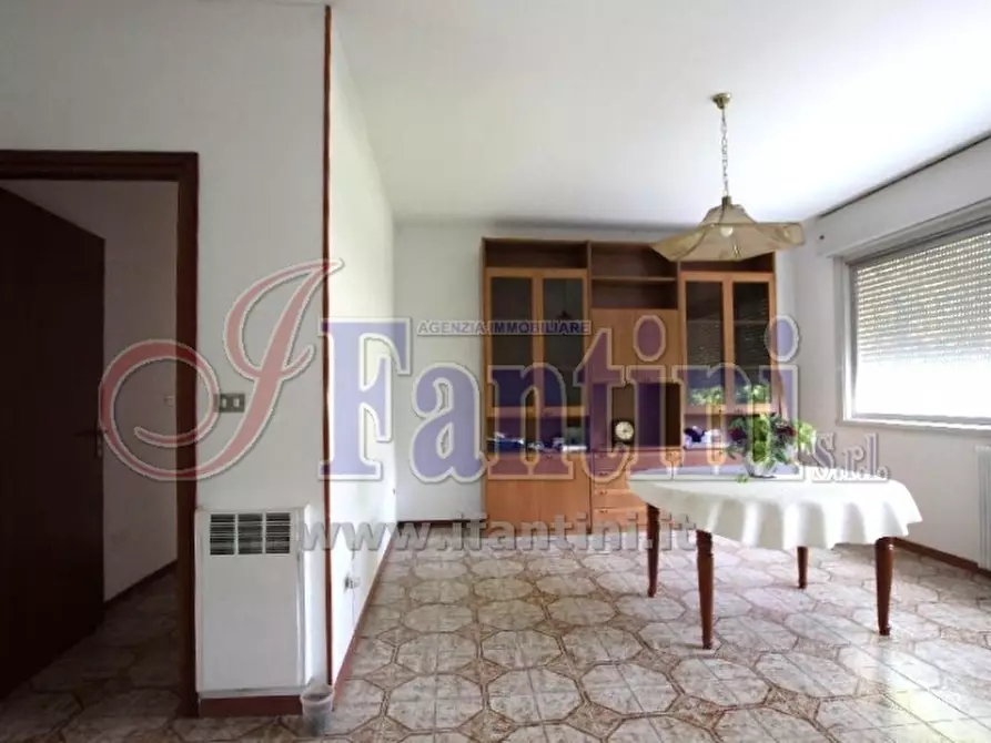 Immagine 5 di Appartamento in vendita  in VIA  FILIPPO TURATI 7 a Calderara Di Reno