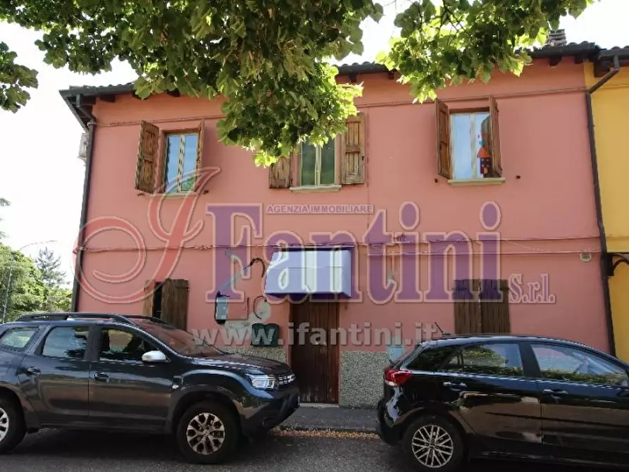 Immagine 2 di Casa semindipendente in vendita  a Bologna