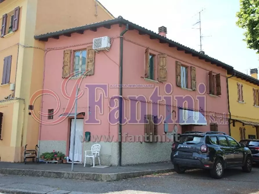 Immagine 1 di Casa semindipendente in vendita  a Bologna