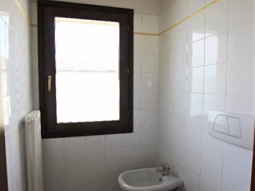 Immagine 17 di Ufficio in affitto  in VIA PRADAZZO a Calderara Di Reno