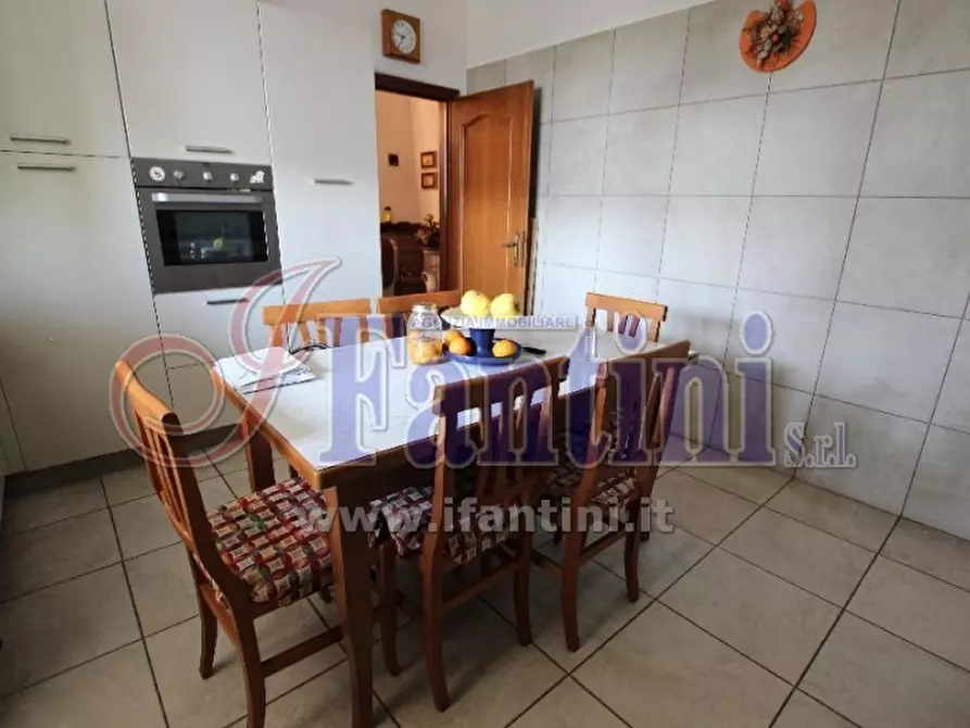 Immagine 17 di Villa in vendita  a Calderara Di Reno