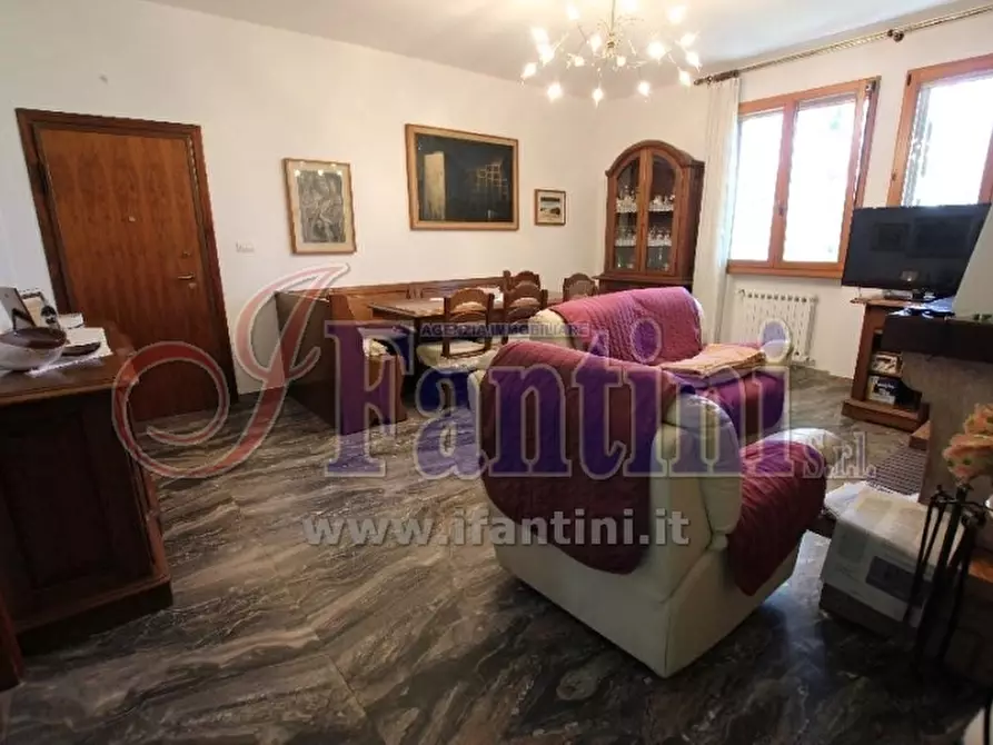 Immagine 12 di Villa in vendita  a Calderara Di Reno