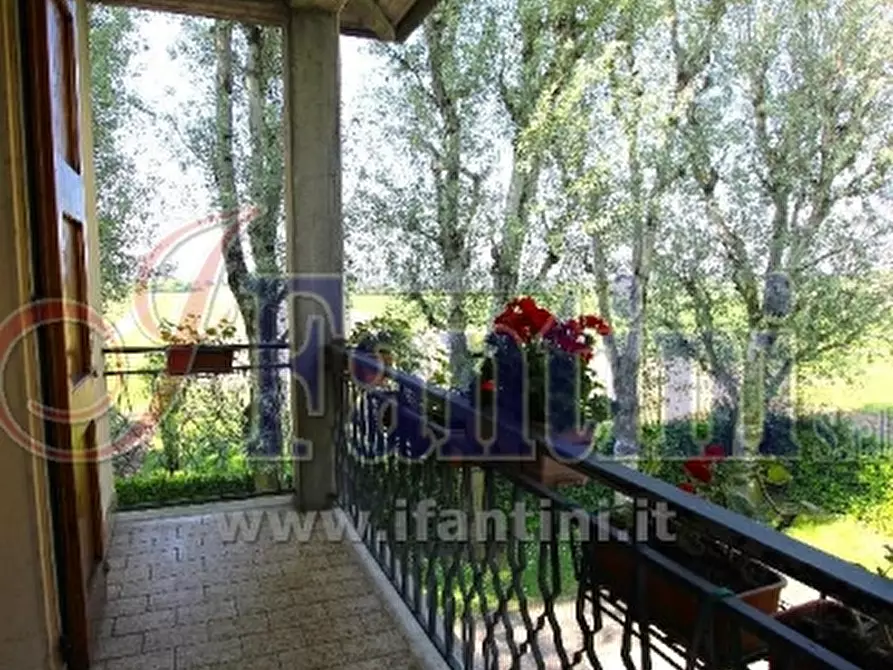 Immagine 21 di Villa in vendita  a Calderara Di Reno