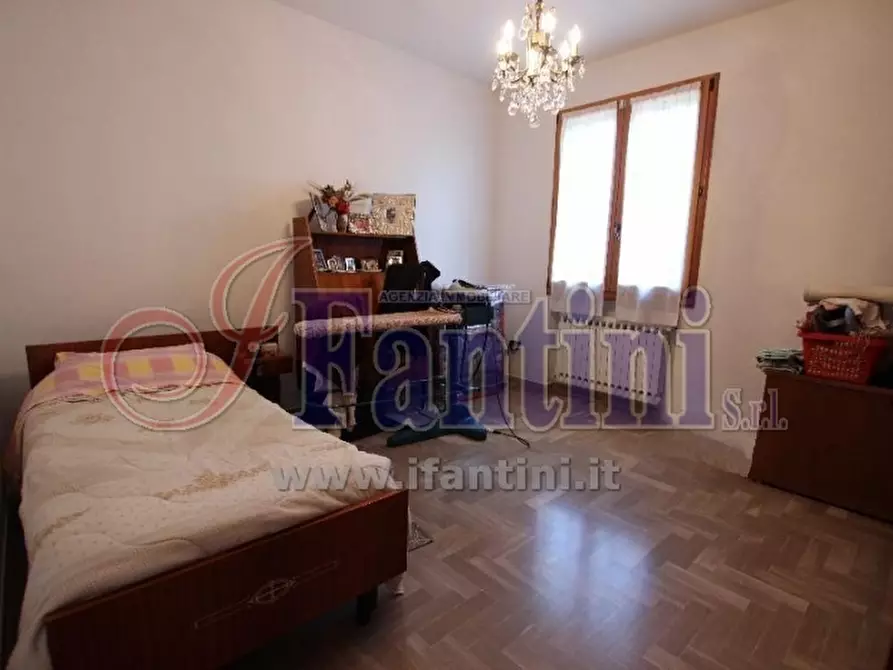 Immagine 22 di Villa in vendita  a Calderara Di Reno