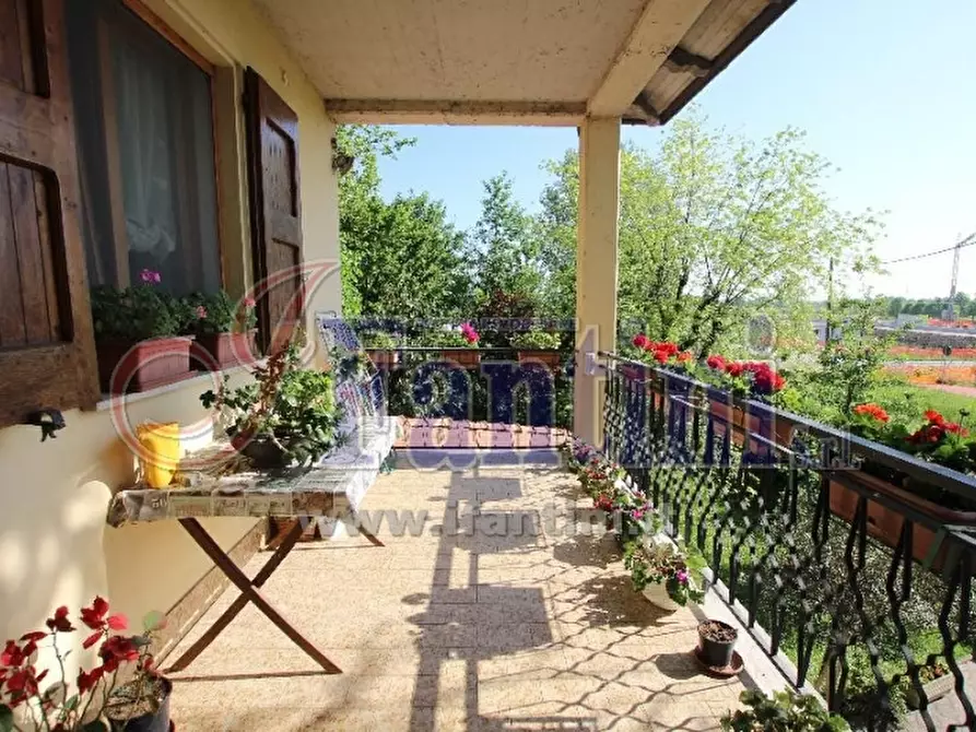 Immagine 27 di Villa in vendita  a Calderara Di Reno