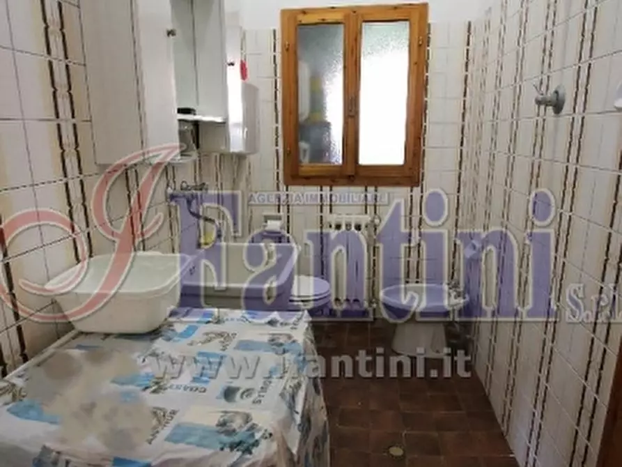 Immagine 8 di Villa in vendita  a Calderara Di Reno