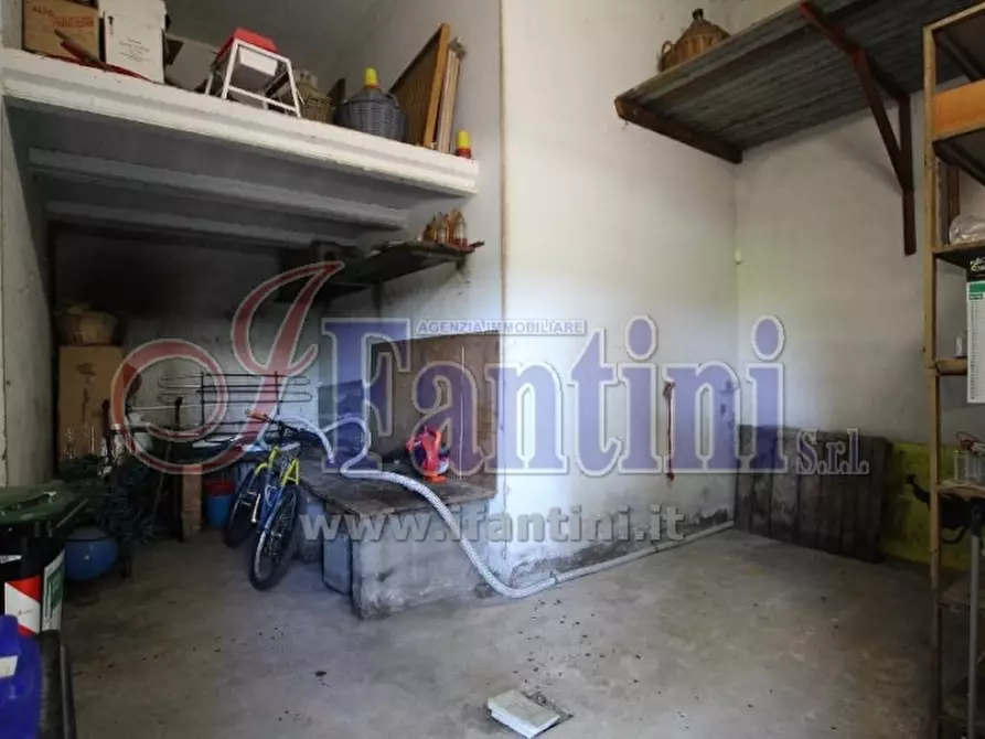 Immagine 10 di Villa in vendita  a Calderara Di Reno