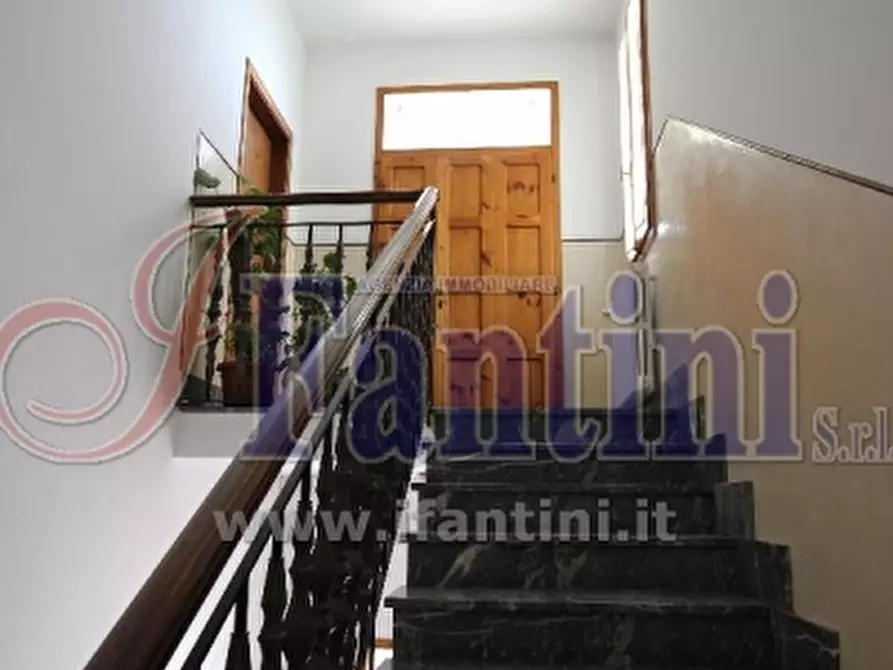 Immagine 11 di Villa in vendita  a Calderara Di Reno