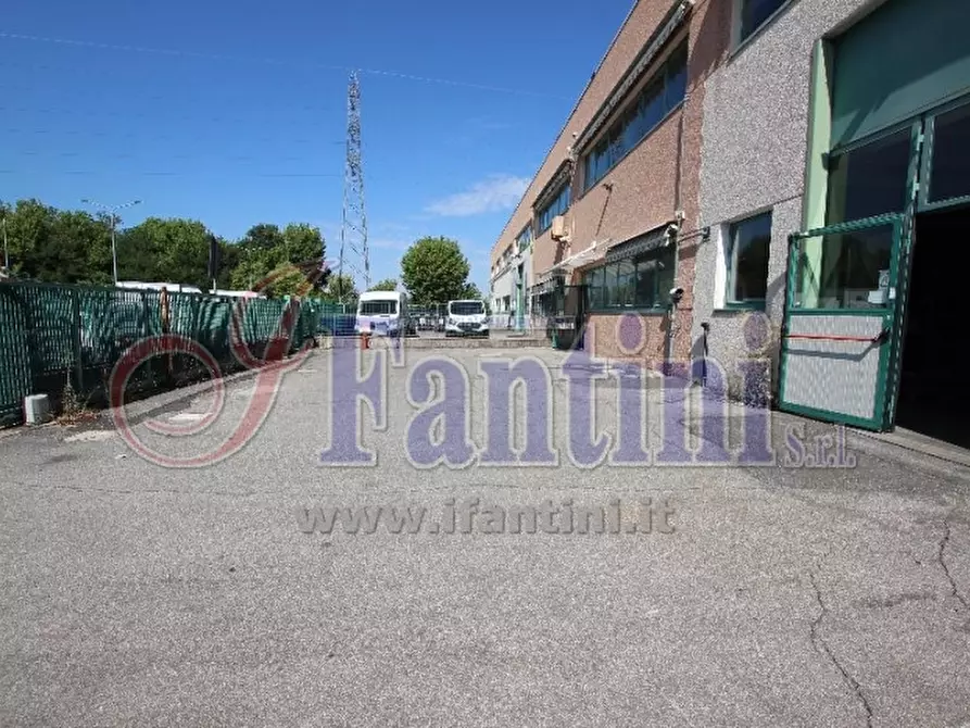 Immagine 2 di Capannone industriale in affitto  in VIA COLLODI 1 a Calderara Di Reno