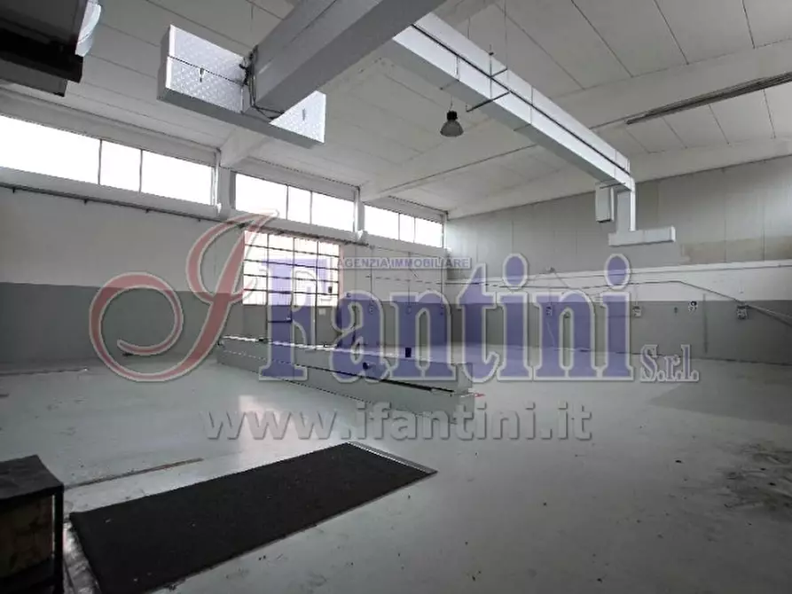 Immagine 15 di Capannone industriale in affitto  a Sala Bolognese