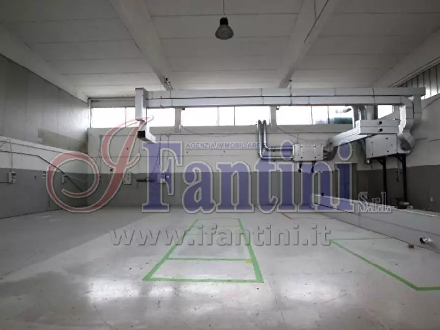 Immagine 10 di Capannone industriale in affitto  a Sala Bolognese