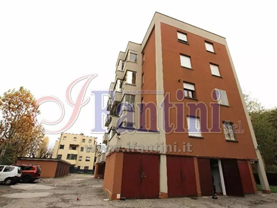 Immagine 2 di Appartamento in vendita  a Calderara Di Reno