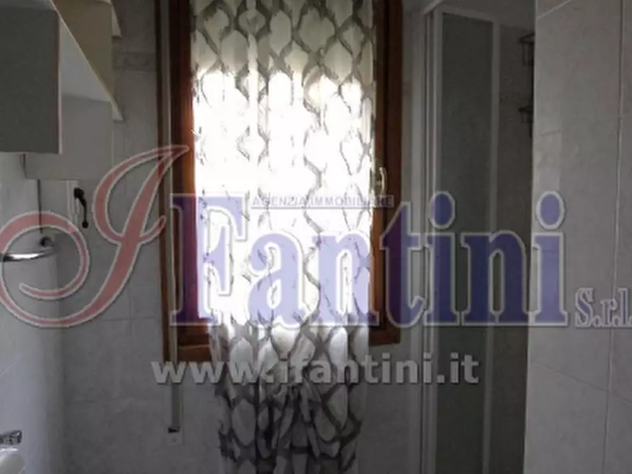 Immagine 18 di Appartamento in vendita  a Calderara Di Reno