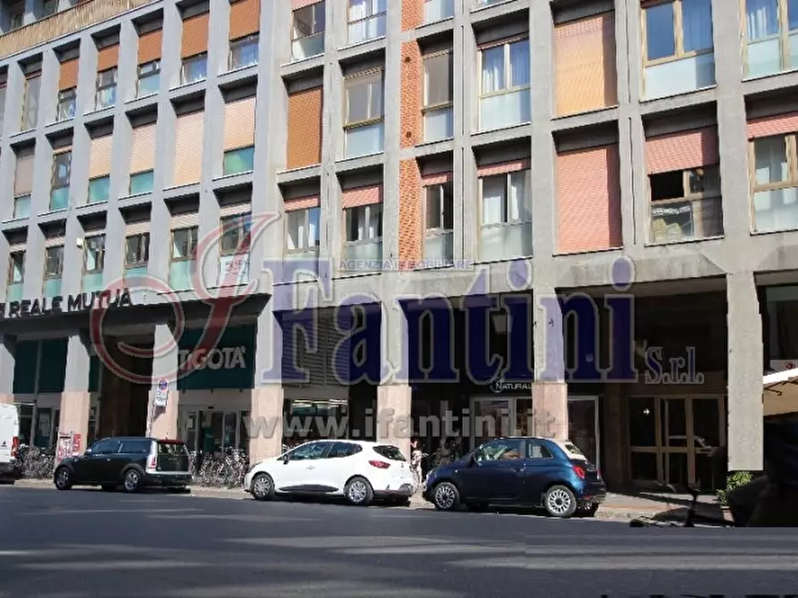 Immagine 2 di Ufficio in vendita  a Ferrara