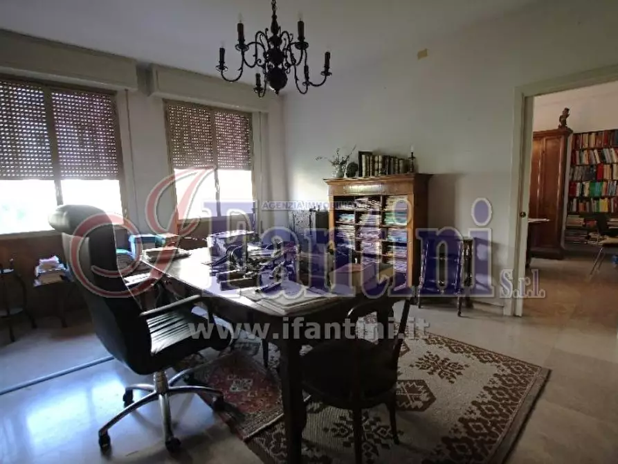 Immagine 14 di Ufficio in vendita  a Ferrara