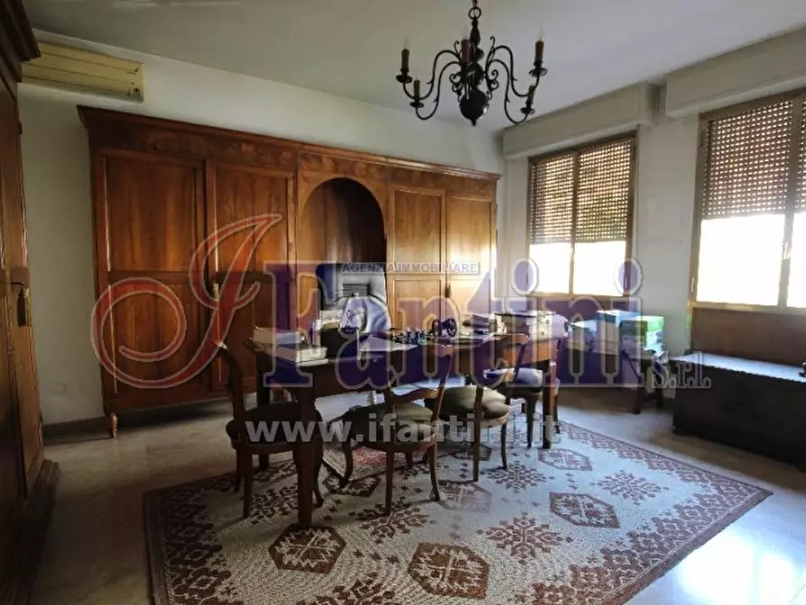 Immagine 15 di Ufficio in vendita  a Ferrara