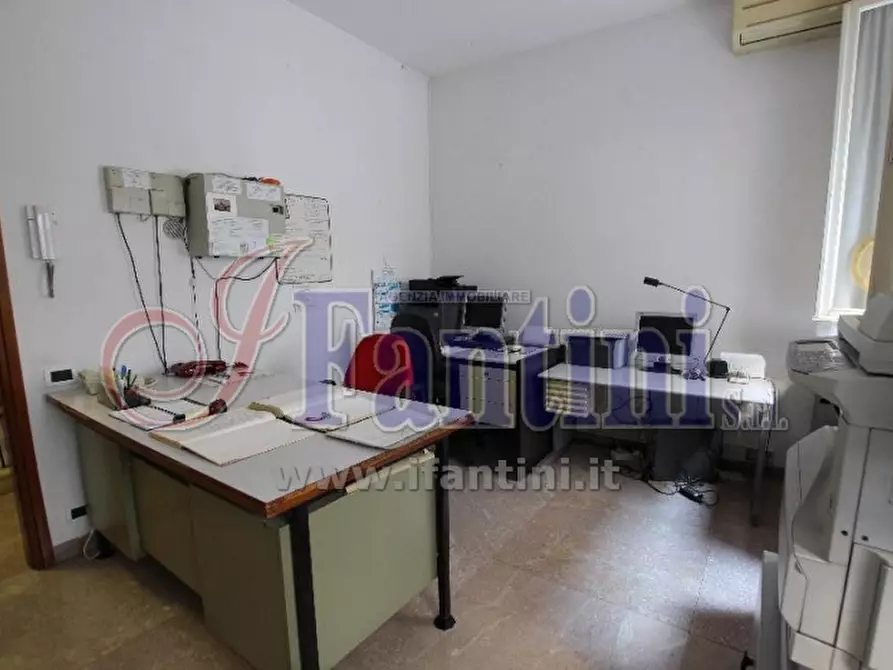 Immagine 17 di Ufficio in vendita  a Ferrara