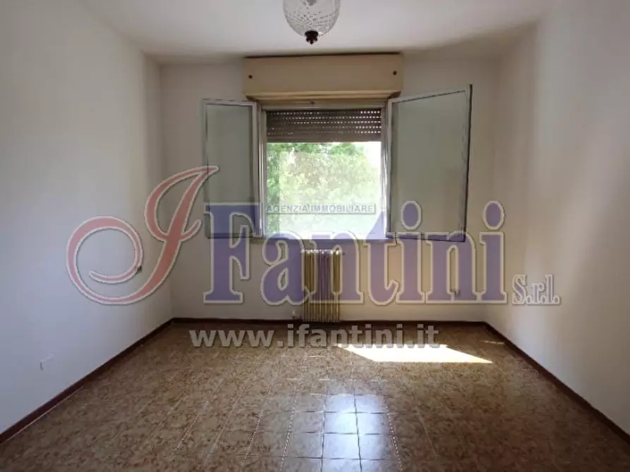 Immagine 18 di Appartamento in vendita  a Calderara Di Reno