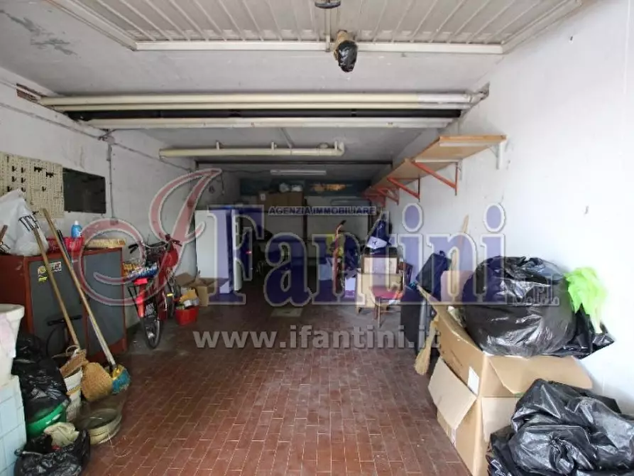 Immagine 28 di Appartamento in vendita  a Calderara Di Reno