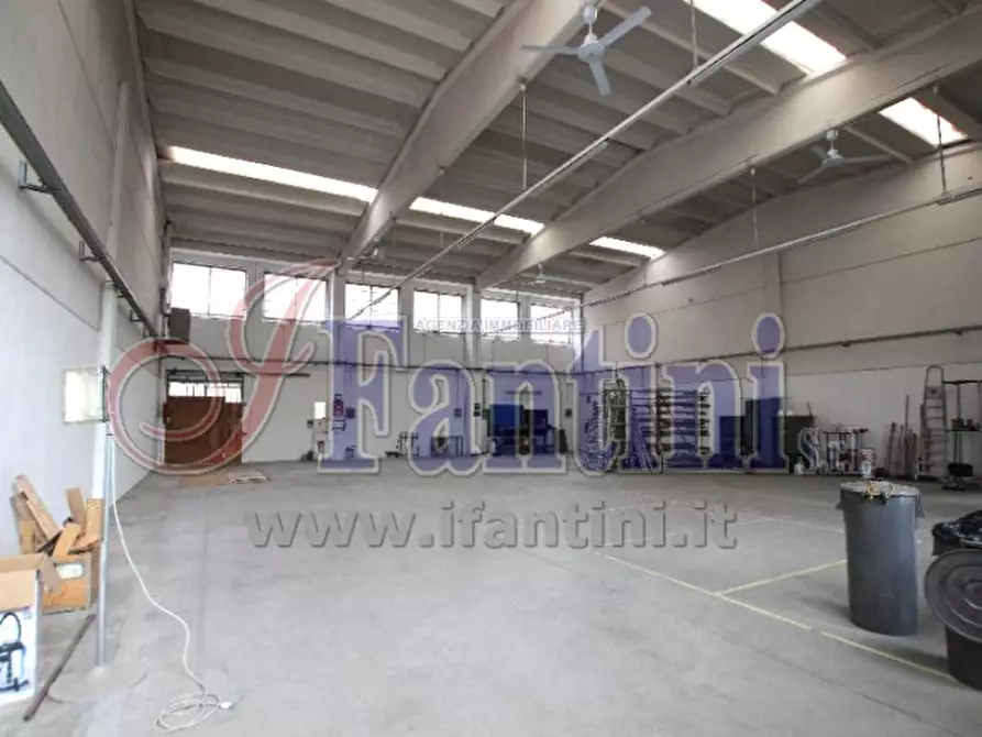 Immagine 3 di Capannone industriale in affitto  in DEL MACABRECCIA 1 a Calderara Di Reno