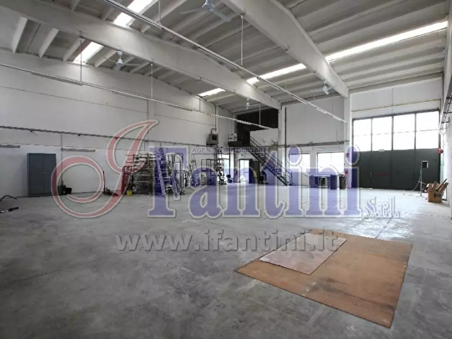 Immagine 8 di Capannone industriale in affitto  in DEL MACABRECCIA 1 a Calderara Di Reno