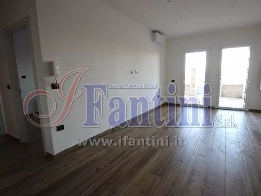 Immagine 5 di Appartamento in vendita  a Calderara Di Reno